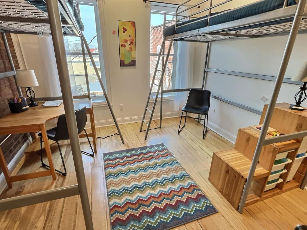 R And R Guest House Moberly Экстерьер фото